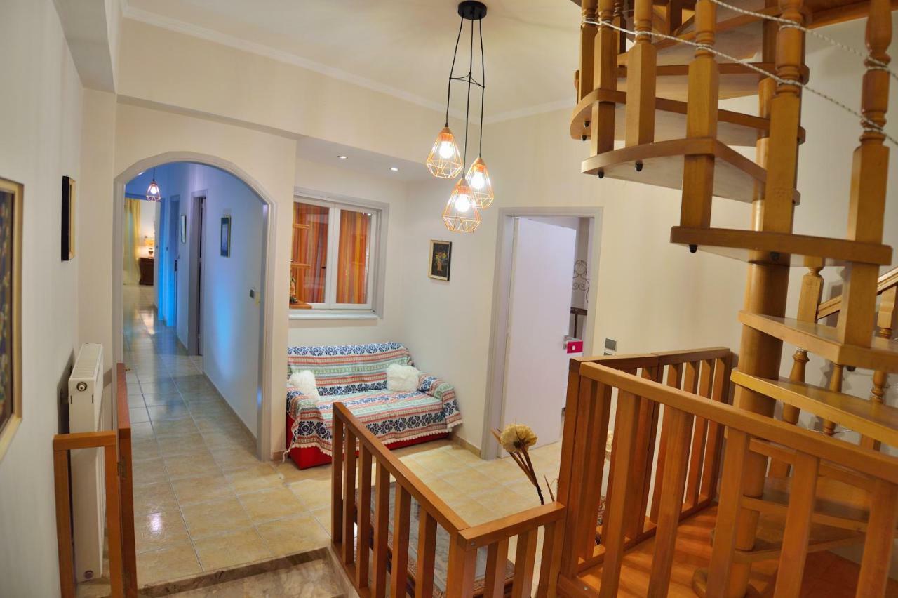 Appartement Fillis Luxury Maisonette à Kíssamos Extérieur photo